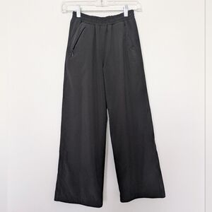 Athleta Girl Black Active wide Leg Pull-On Pants Sz S/7